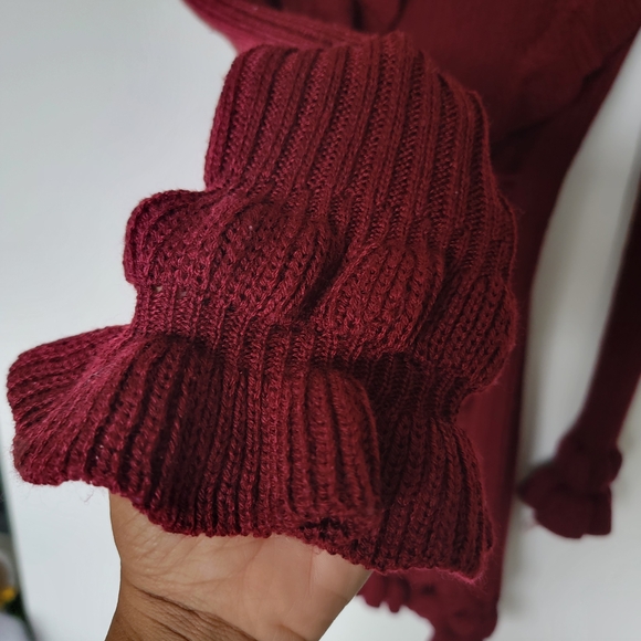 PENELOPE LEROY Chic Burgundy Ruffle Knit Cardigan - Picture 4 of 8